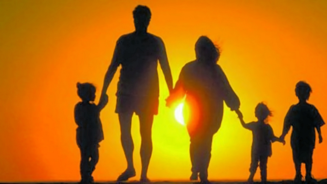 famiglia controluce edit credit AZM