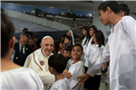 papa-francesco-bimbi-palestinesi